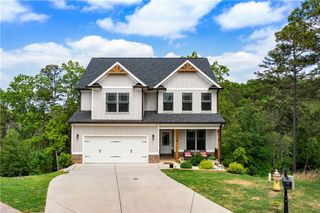 35 Bridgestone SE Way, Cartersville, GA 30120