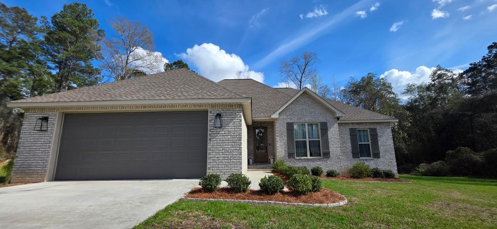 10 E Cottontail Way, Purvis, MS 39475