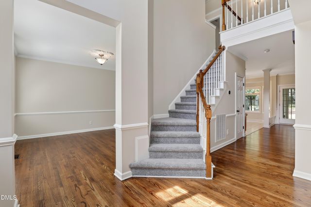 110 Drakewood Place, Cary, NC 27518