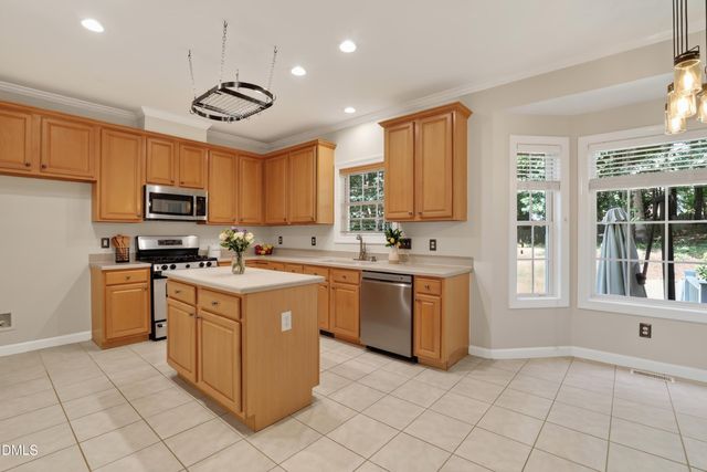 110 Drakewood Place, Cary, NC 27518