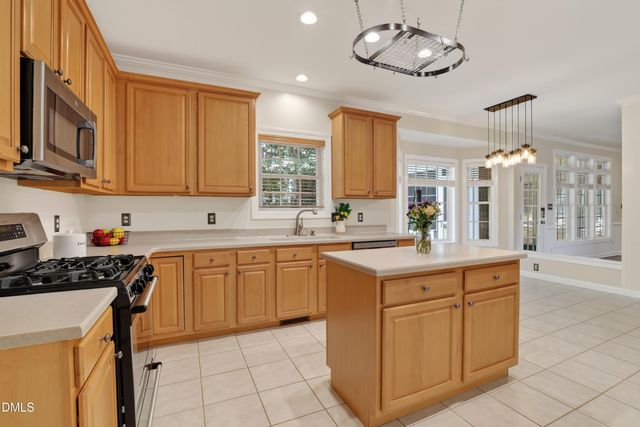 110 Drakewood Place, Cary, NC 27518
