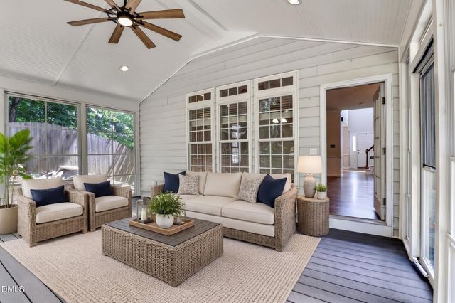 110 Drakewood Place, Cary, NC 27518