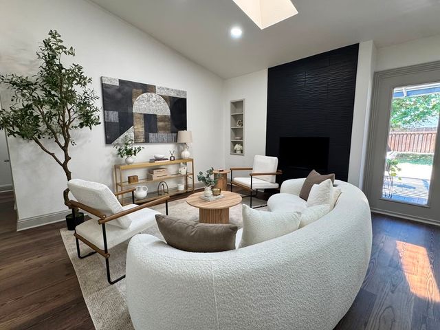 3141 Darvany Drive, Dallas, TX 75220