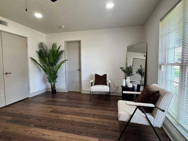 3141 Darvany Drive, Dallas, TX 75220