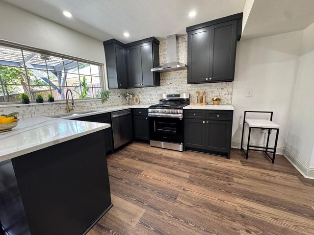 3141 Darvany Drive, Dallas, TX 75220