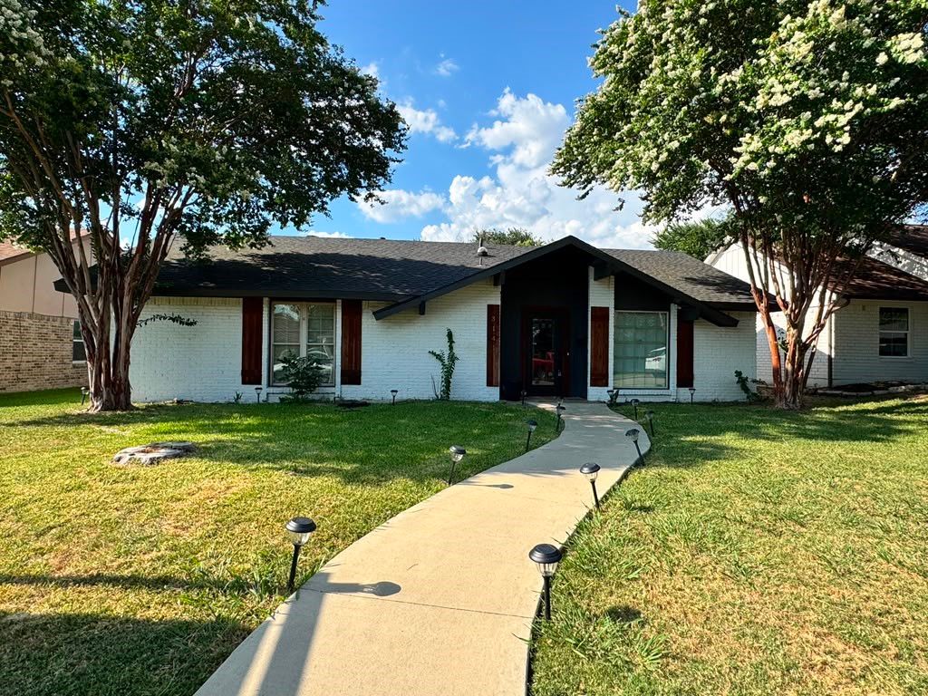 3141 Darvany Drive, Dallas, TX 75220