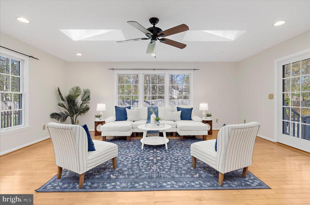 Image 23 of property listing at 788 OAK STUMP DR, Millersville, MD 21108