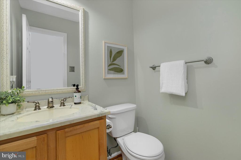 Image 24 of property listing at 788 OAK STUMP DR, Millersville, MD 21108