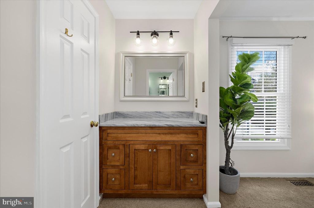 Image 28 of property listing at 788 OAK STUMP DR, Millersville, MD 21108