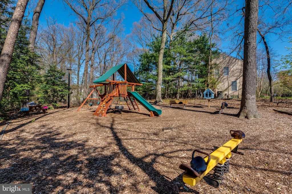 Image 59 of property listing at 788 OAK STUMP DR, Millersville, MD 21108