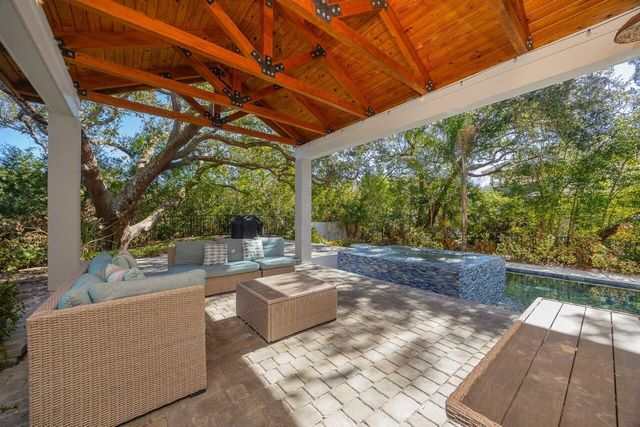 304 Ocean Forest Dr, St Augustine, FL 32080