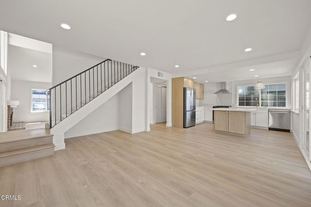 609 Cayo Grande Court, Newbury Park, CA 91320