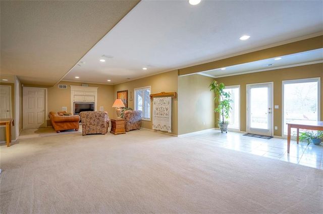 4512 Ironhorse Drive, Leawood, KS 66224