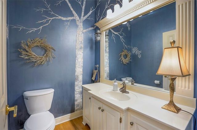 4512 Ironhorse Drive, Leawood, KS 66224