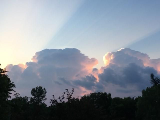 4512 Ironhorse Drive, Leawood, KS 66224