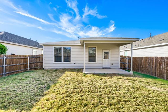 324 Harper LN, Georgetown, TX 78626