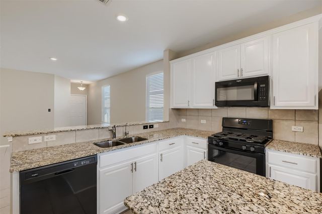 324 Harper LN, Georgetown, TX 78626