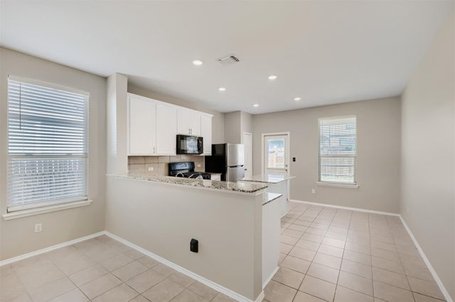 324 Harper LN, Georgetown, TX 78626