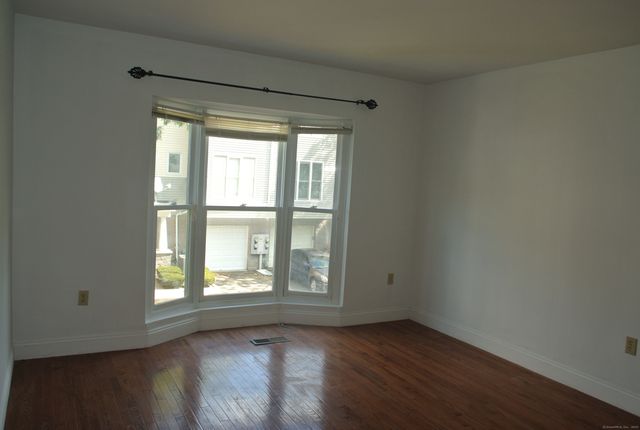 130 Winchester Avenue 304, New Haven, CT 06511
