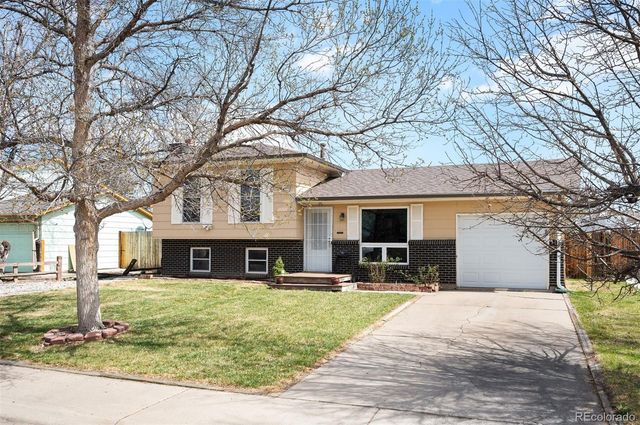 1052 Lewiston Street, Aurora, CO 80011