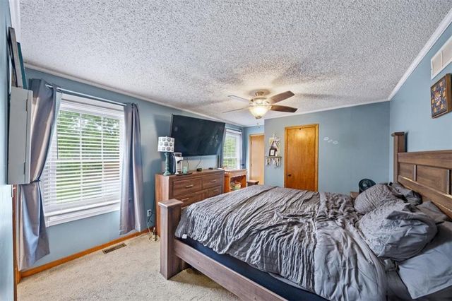 409 Autumn Court, Belton, MO 64012