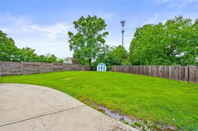 409 Autumn Court, Belton, MO 64012
