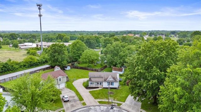 409 Autumn Court, Belton, MO 64012
