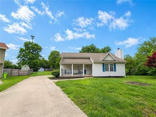 409 Autumn Court, Belton, MO 64012