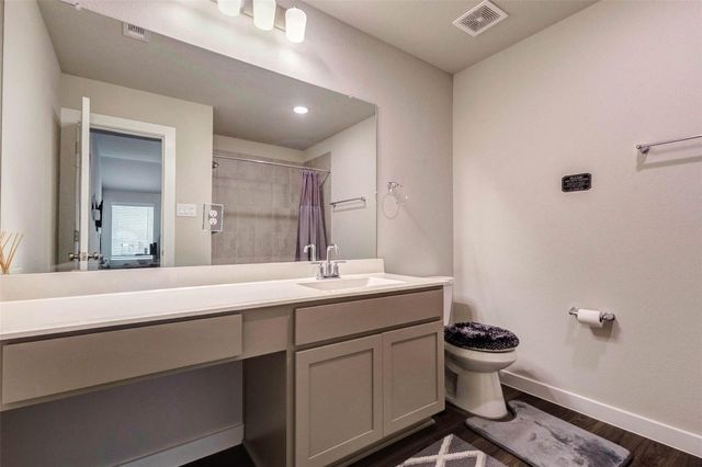 8634 Jetty Glen Drive, Cypress, TX 77433