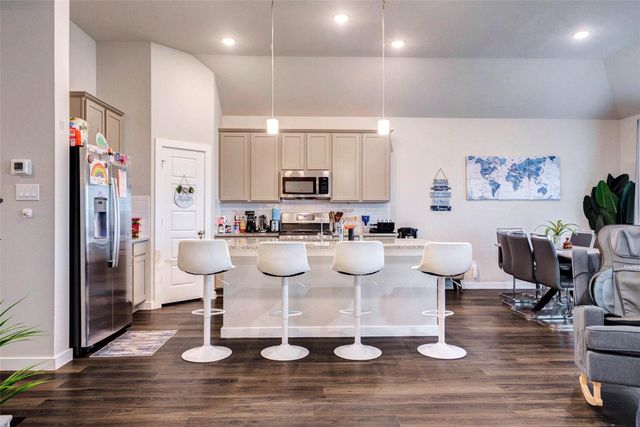 8634 Jetty Glen Drive, Cypress, TX 77433