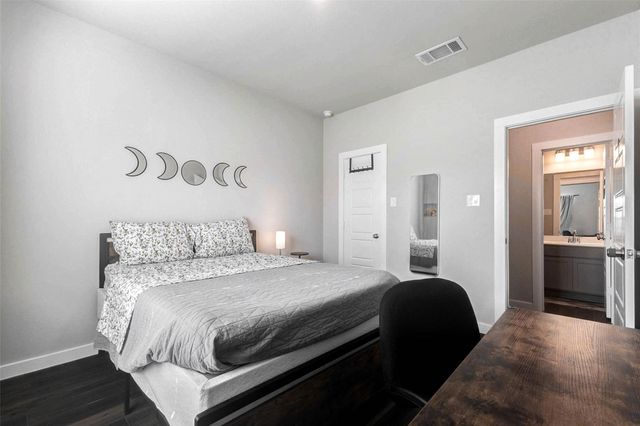 8634 Jetty Glen Drive, Cypress, TX 77433