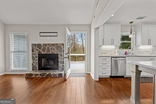 27 Strathmore Drive, Sharpsburg, GA 30277