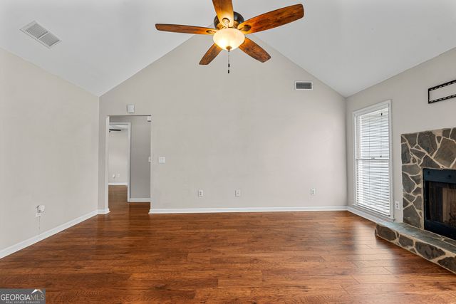 27 Strathmore Drive, Sharpsburg, GA 30277