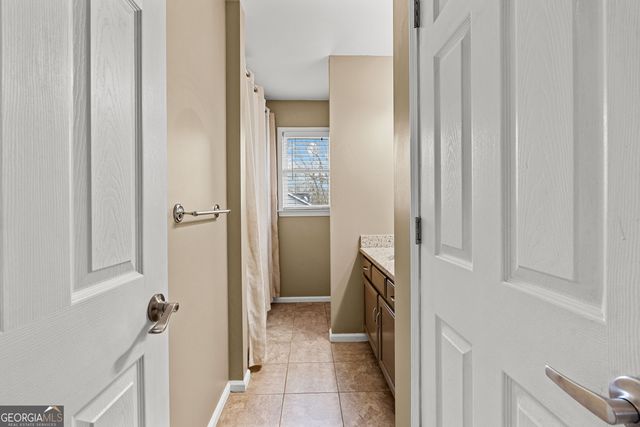 27 Strathmore Drive, Sharpsburg, GA 30277