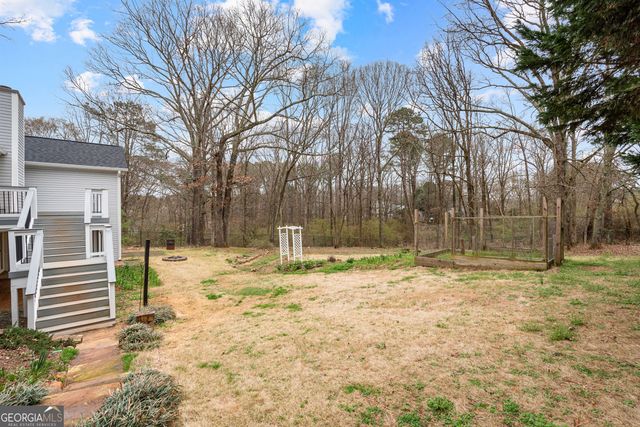 27 Strathmore Drive, Sharpsburg, GA 30277