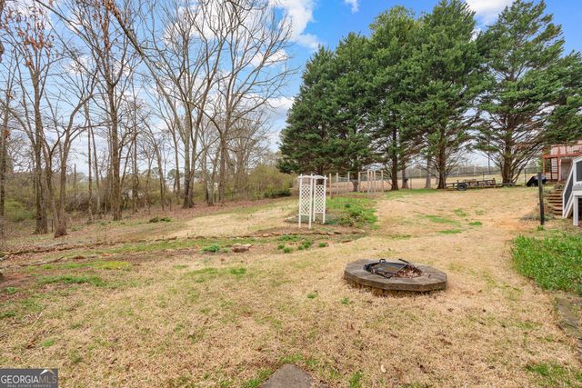 27 Strathmore Drive, Sharpsburg, GA 30277