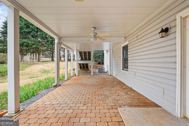 27 Strathmore Drive, Sharpsburg, GA 30277