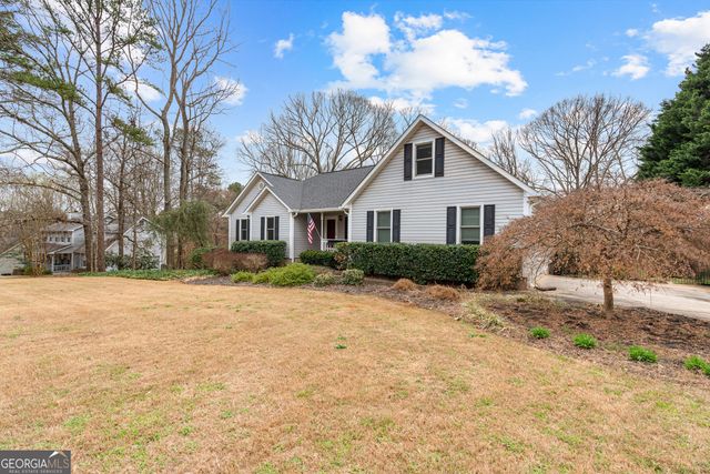 27 Strathmore Drive, Sharpsburg, GA 30277