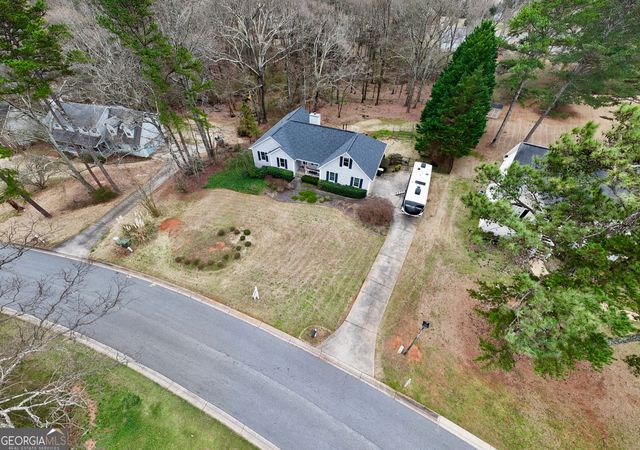 27 Strathmore Drive, Sharpsburg, GA 30277