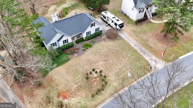 27 Strathmore Drive, Sharpsburg, GA 30277
