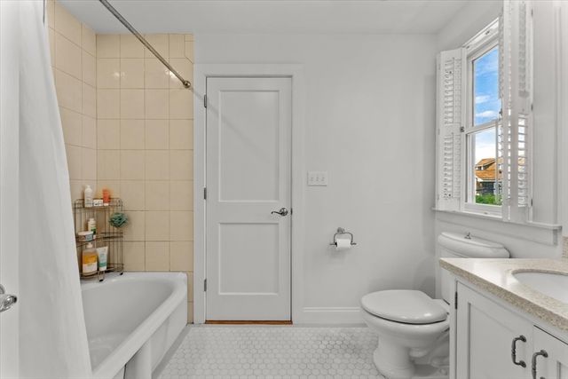 9 62nd St, Newburyport, MA 01950