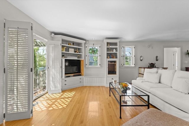 9 62nd St, Newburyport, MA 01950