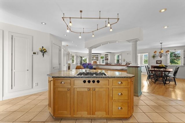 9 62nd St, Newburyport, MA 01950