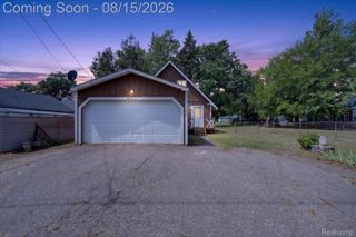 4235 Lake Grove Court, White Lake Charter Township, MI 48383