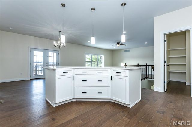 9 Fairway Court, Alton, IL 62002