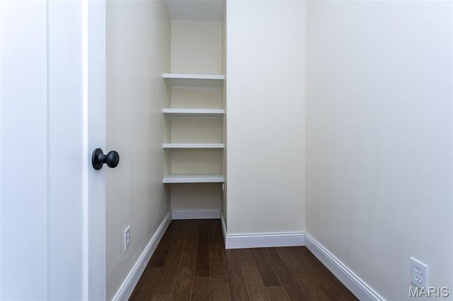 9 Fairway Court, Alton, IL 62002