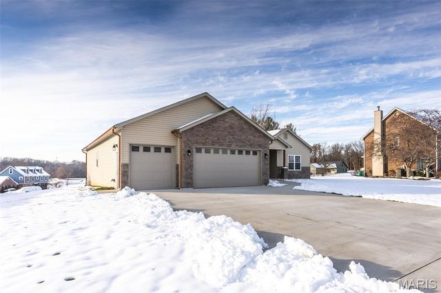 9 Fairway Court, Alton, IL 62002