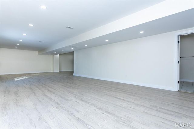 9 Fairway Court, Alton, IL 62002