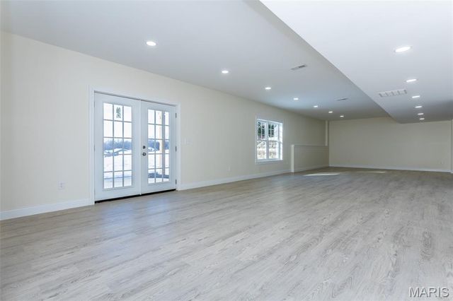 9 Fairway Court, Alton, IL 62002