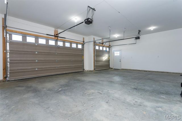 9 Fairway Court, Alton, IL 62002